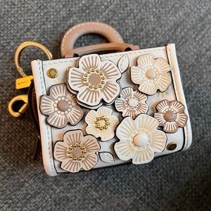 Coach Tea Rose Charm